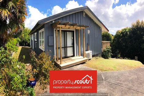 Photo of property in 8 Reid Road, New Lynn, Auckland, 0600