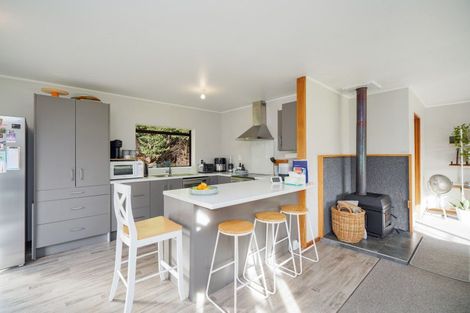 Photo of property in 137 Dunns Road, Otatara, Invercargill, 9879