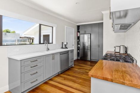 Photo of property in 50 Harpham Street, Taradale, Napier, 4112