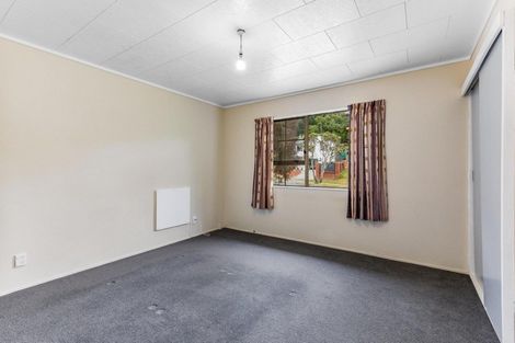 Photo of property in 94 Omapere Street, Whitby, Porirua, 5024