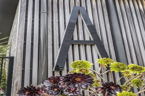 Photo of property in 14a Ferry Street, Seatoun, Wellington, 6022