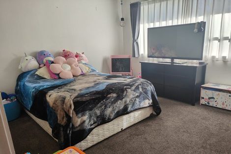 Photo of property in 156 Lincoln Road, Henderson, Auckland, 0610