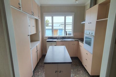 Photo of property in 53 Rhodes Street, Waimate, 7924