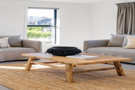 Photo of property in 12 Lewis Way, Cambridge, 3434