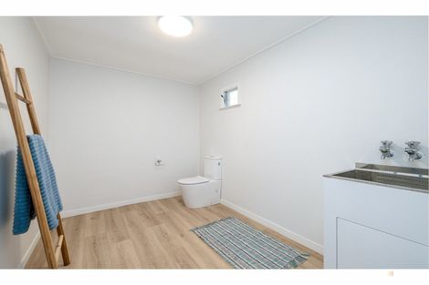 Photo of property in 98 High Street, Waimate, 7924