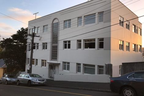 Photo of property in 1u8 Earls Terrace, Mount Victoria, Wellington, 6011