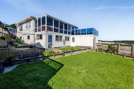 Photo of property in 17 Mount View Place, Spotswood, New Plymouth, 4310