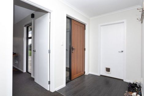 Photo of property in 34 Cowper Road, Dannevirke, 4930