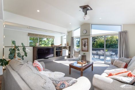 Photo of property in 41 Norana Road, Maoribank, Upper Hutt, 5018
