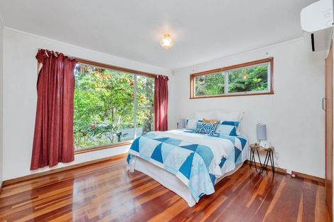 Photo of property in 18 Ngaio Road, Titirangi, Auckland, 0604