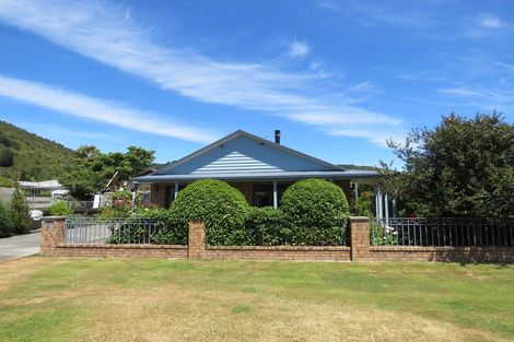 Photo of property in 5 Munson Street, Reefton, 7830