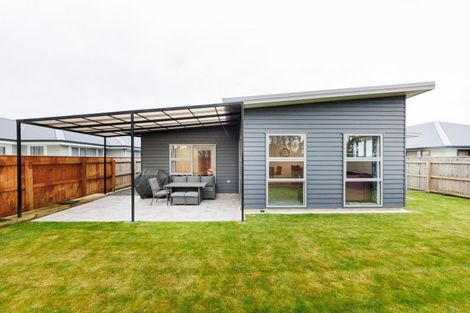 Photo of property in 12 Ivy Lane, Kelvin Grove, Palmerston North, 4414