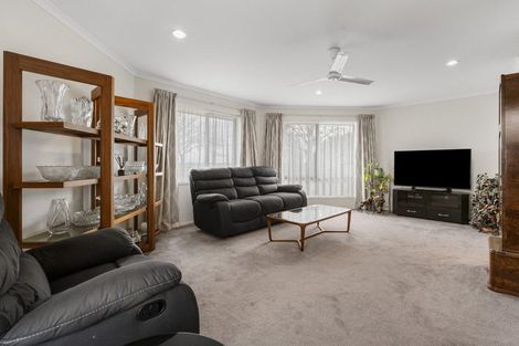 Photo of property in 41 Village Park Drive, Welcome Bay, Tauranga, 3112