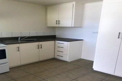 Photo of property in 2/32 Napier Road, Havelock North, 4130