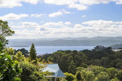 Photo of property in 29 Garden Road, Northland, Wellington, 6012