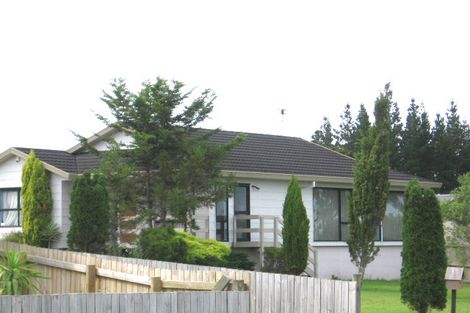 Photo of property in 26 Miriam Corban Heights, Henderson, Auckland, 0612