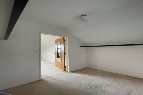 Photo of property in 7 Silverton Place, Churton Park, Wellington, 6037