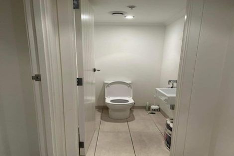 Photo of property in Bellagio Apartments, 8c/39 Taranaki Street, Te Aro, Wellington, 6011