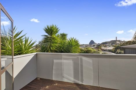 Photo of property in 12 Lavender Close, Spotswood, New Plymouth, 4310