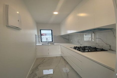 Photo of property in 1 Pukeko Road, Hobsonville, 0616