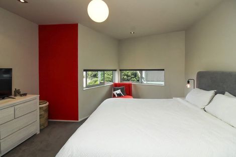 Photo of property in 12/2 Onslow Road, Khandallah, Wellington, 6035