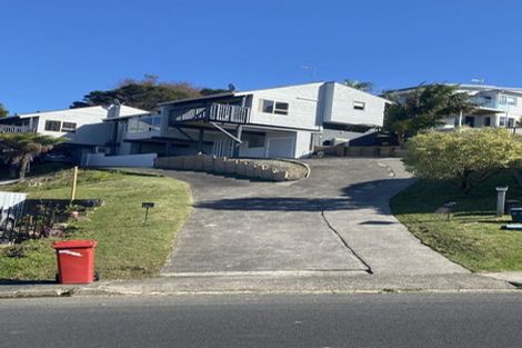 Photo of property in 1/13 Girrahween Drive, Totara Vale, Auckland, 0629