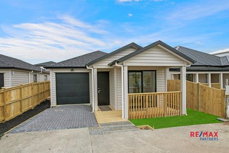 Photo of property in 32 Hari Road, Karaka, 2113