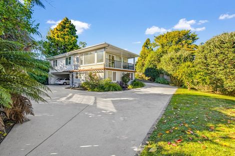 Photo of property in 46b Grand Vue Road, Kawaha Point, Rotorua, 3010
