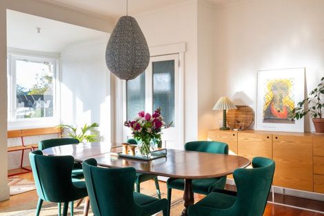 Photo of property in 55 Napier Terrace, Hospital Hill, Napier, 4110