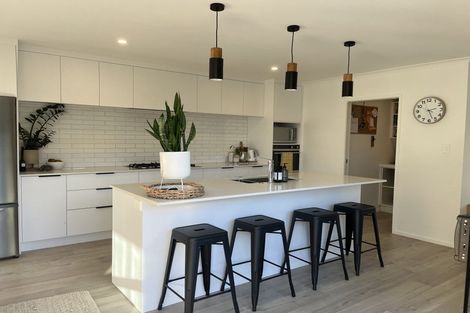 Photo of property in 30 Maggie Place, Chartwell, Hamilton, 3210