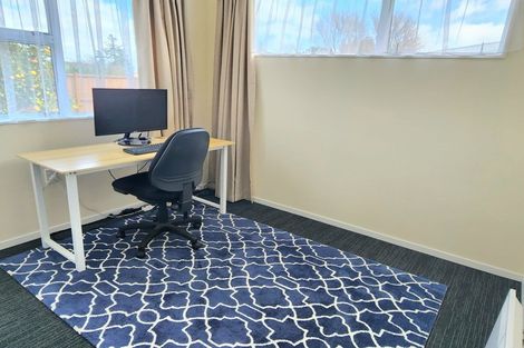 Photo of property in 44 Escort Grove, Awapuni, Palmerston North, 4412
