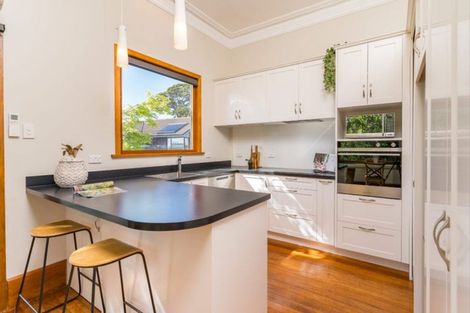 Photo of property in 143 Kenmure Road, Kenmure, Dunedin, 9011