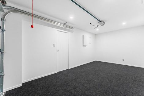 Photo of property in 2/18 Sylvan Crescent, Te Atatu South, Auckland, 0610