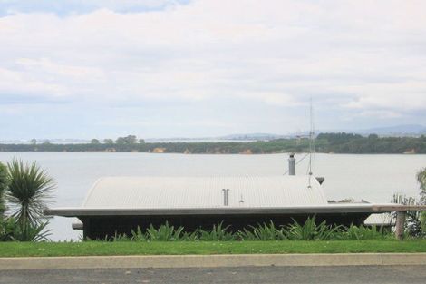 Photo of property in 79 Harbour View Road, Omokoroa, 3114