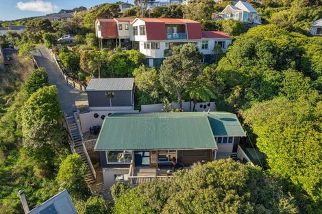 Photo of property in 3a Roys Road, Plimmerton, Porirua, 5026