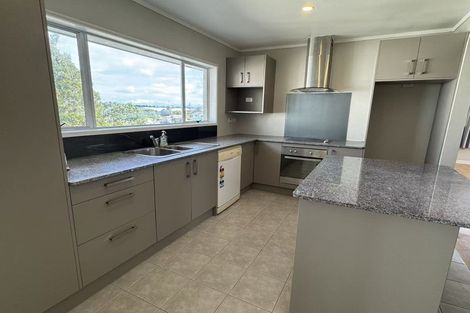 Photo of property in 206 Ti Rakau Drive, Pakuranga Heights, Auckland, 2010