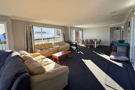 Photo of property in 71 Rata Street, Wanaka, 9305