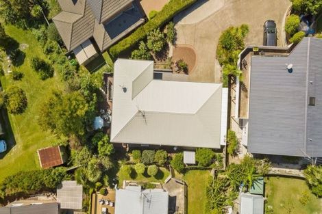 Photo of property in 2/39 Browns Bay Road, Browns Bay, Auckland, 0630