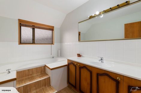 Photo of property in 161 Cashmere Road, Hoon Hay, Christchurch, 8025