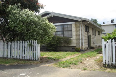 Photo of property in 2/1a Rimu Road, Mangere Bridge, Auckland, 2022