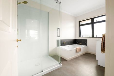 Photo of property in 51 Swayne Road, Cambridge, 3434