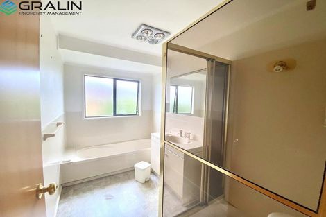 Photo of property in 2/332 West Coast Road, Glen Eden, Auckland, 0602