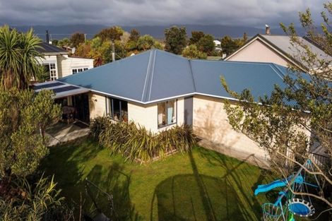 Photo of property in 53 Romilly Street, Westport, 7825