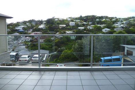 Photo of property in 23 Kopiko Way, Brooklyn, Wellington, 6021