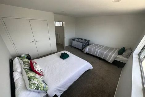 Photo of property in 55a Edmonton Road, Henderson, Auckland, 0612