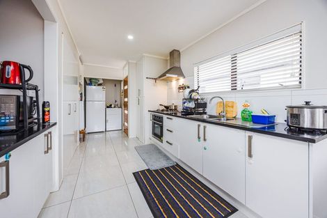 Photo of property in 67 Manuroa Road, Takanini, 2112