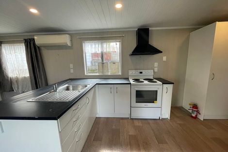 Photo of property in 2 Caserta Place, Clover Park, Auckland, 2023