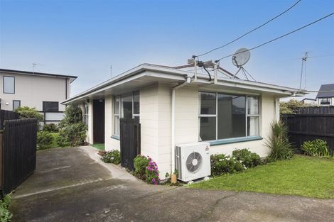 Photo of property in 2/1046 Colombo Street, St Albans, Christchurch, 8014