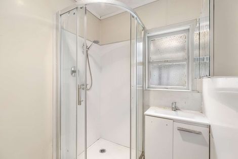 Photo of property in 11a Hill Crescent, Papakura, 2110