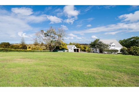Photo of property in 147 Mangakura Road, Helensville, 0875